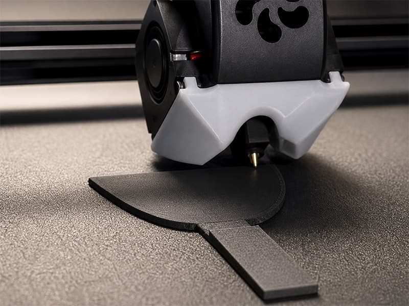 Stampante 3D Pod3D Lab in funzione che produce plantari ortopedici